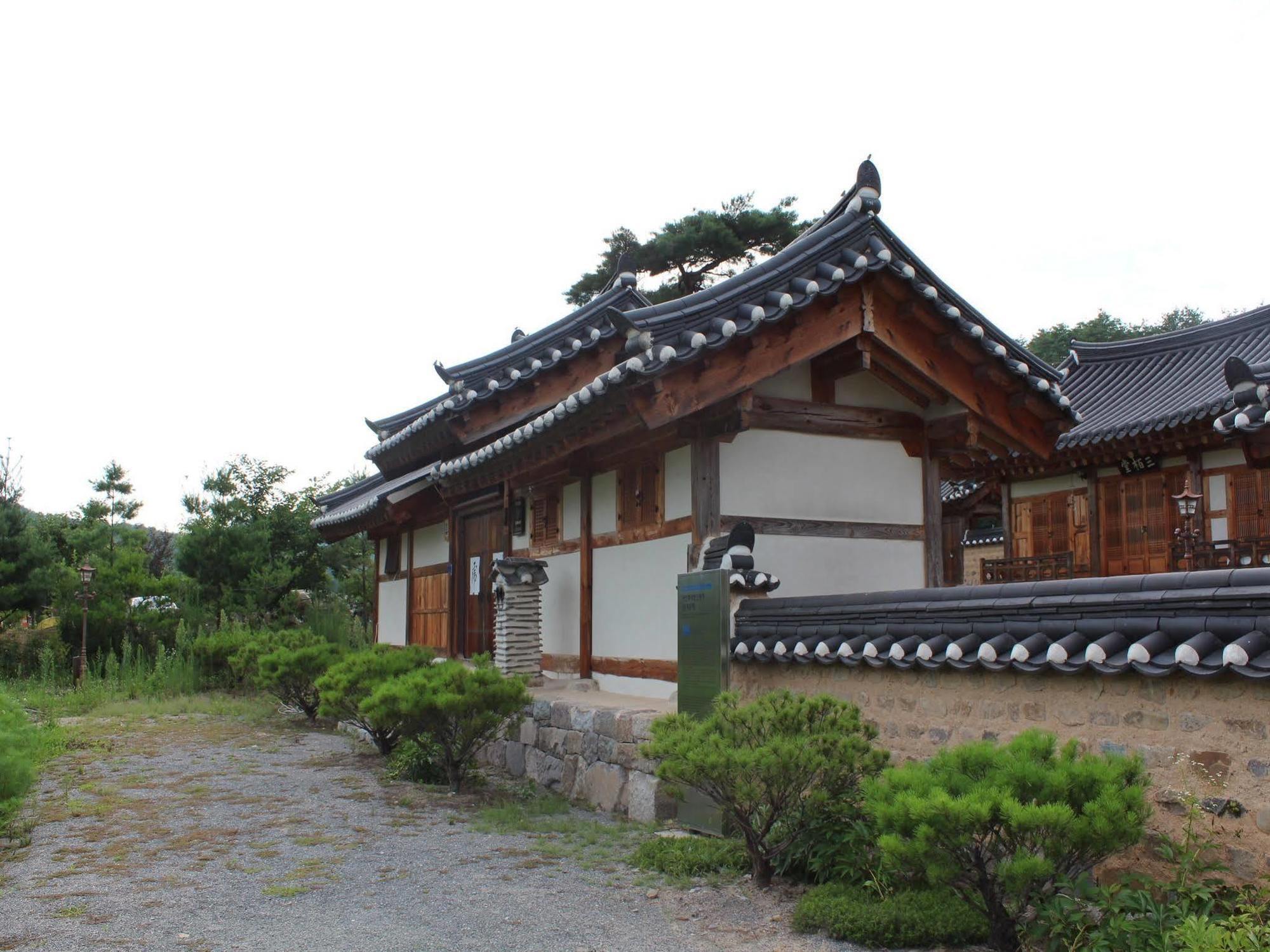 Ongye Jongtaek Hotell Andong Exteriör bild