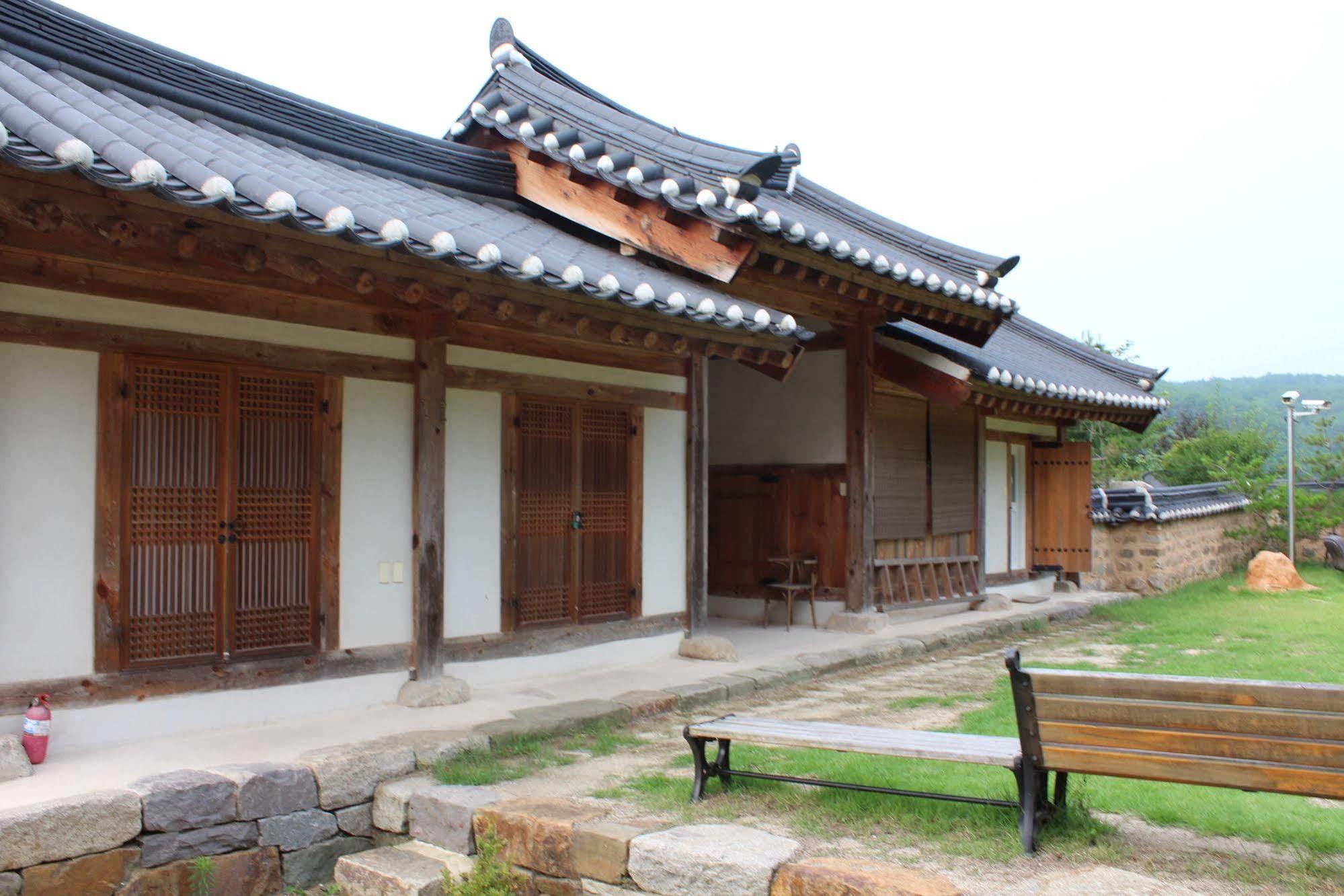 Ongye Jongtaek Hotell Andong Exteriör bild
